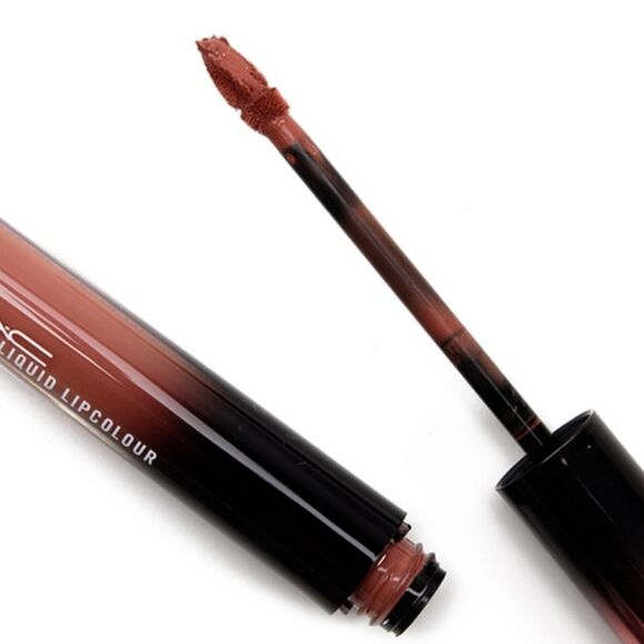 Mac Cosmetics Love Me Liquid Lipstick - Picture 10 of 11